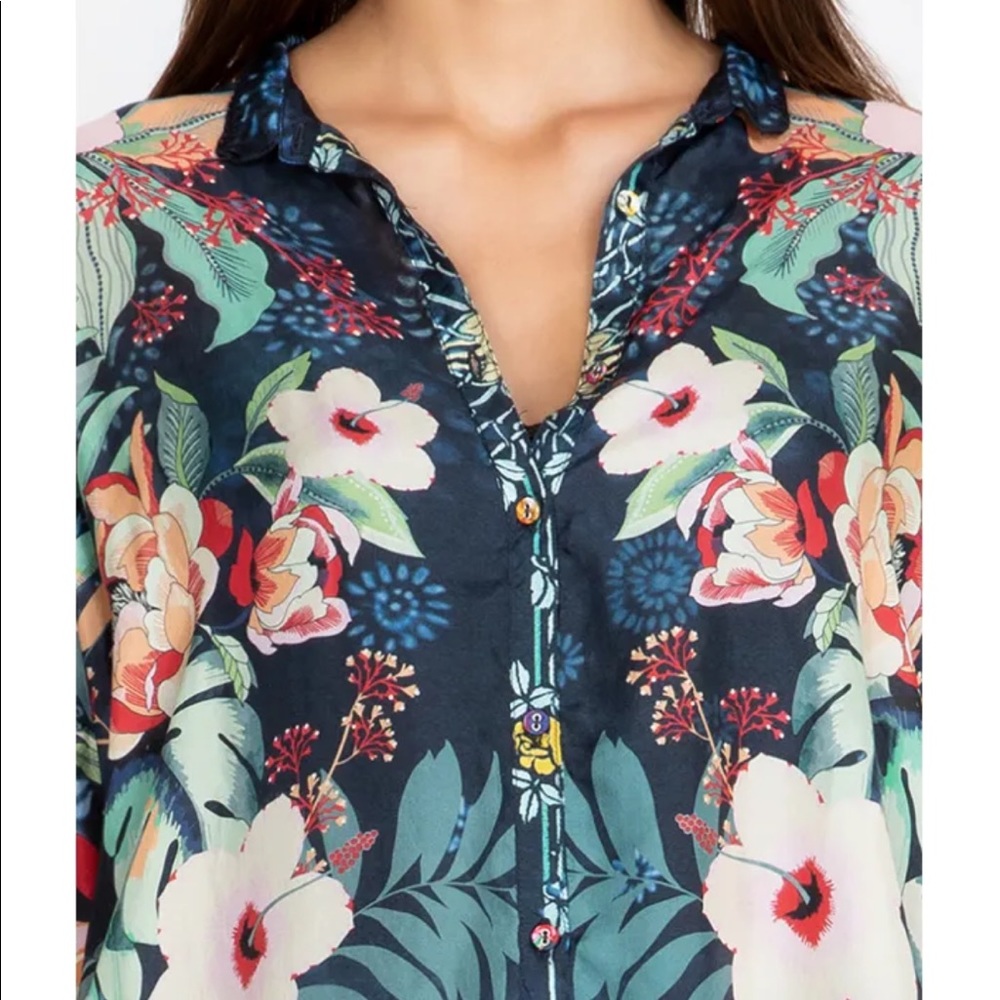 Johnny Was Nelia Floral-Print Button-Front Long-Sleeve Silk Shirt - Picture 5 of 16